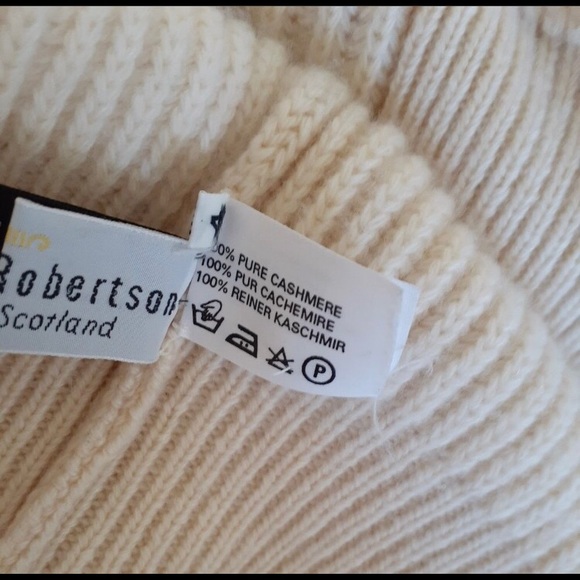 ISO this Belinda Robertson Cashmere Cardigan Made in Scotland - Picture 5 of 5